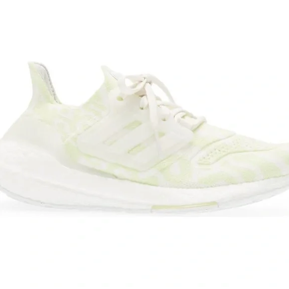 Adidas Ultraboost 22 Almost Lime - Picture 3 of 14